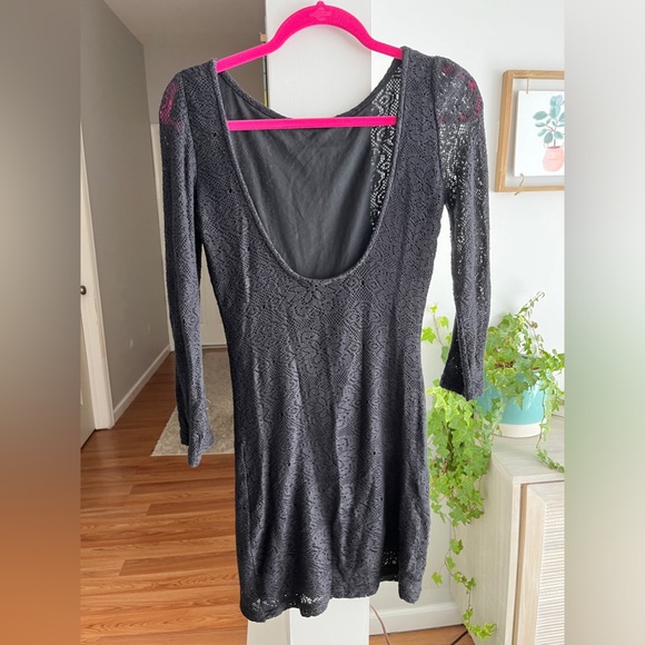 ZARA TRAFALUC Black Low Back Knit Long Sleeve Mini Dress - Picture 2 of 4